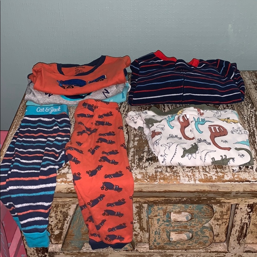 Toddler pajama bundle 4 sets